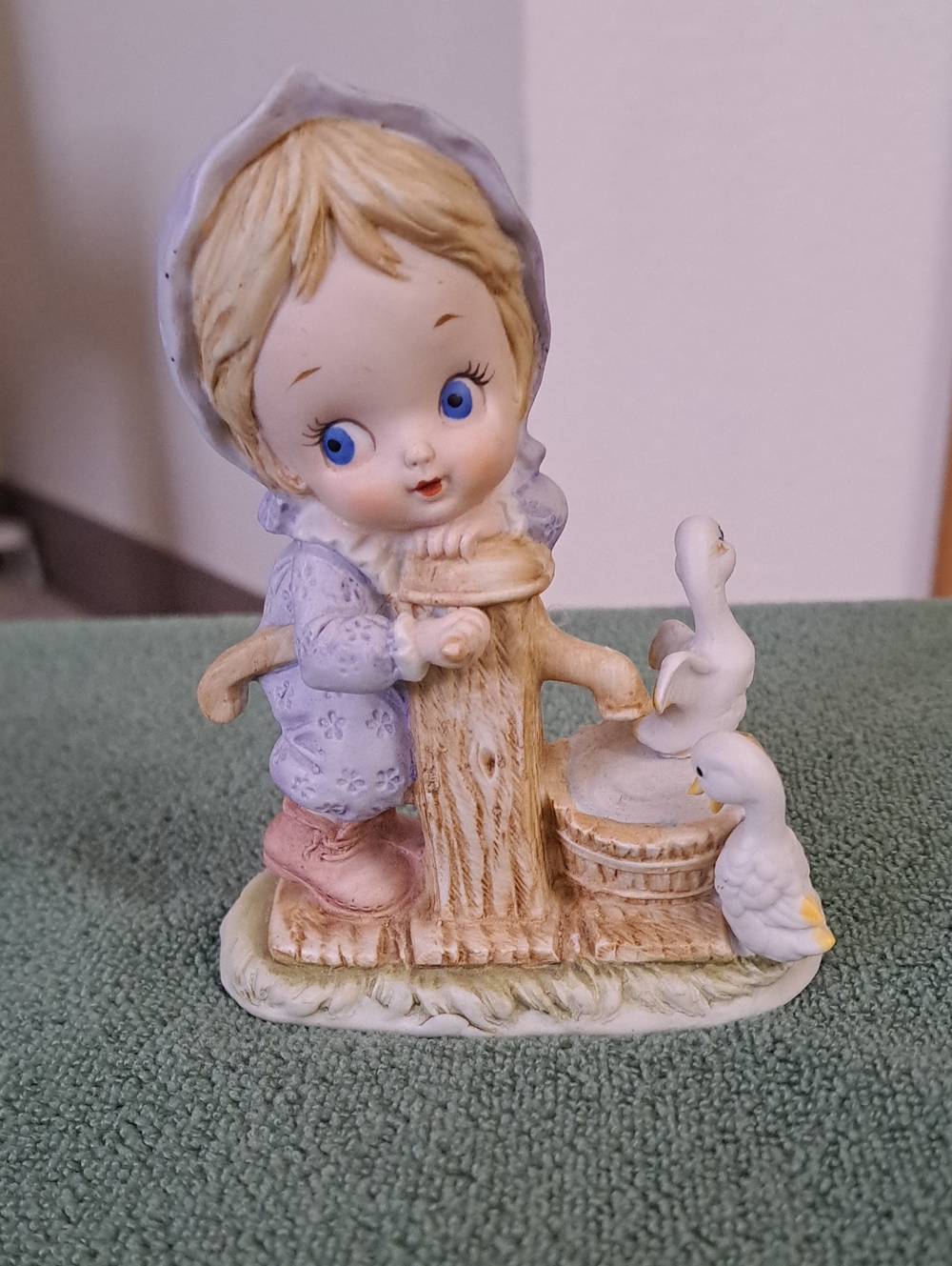 Vintage HOMCO "Girl at Water Well with Ducks" Figurine